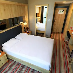 https://ramada-by-wyndham-vakfkebir.hotelstrabzon.net